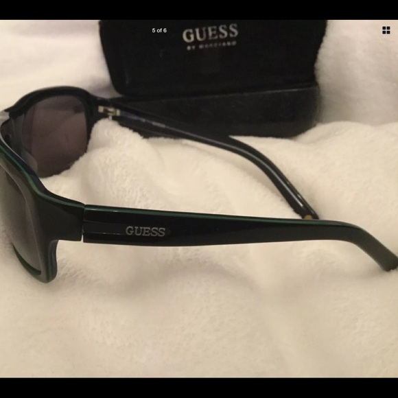 Guess authentic black Sunglasses w/ case and cloth (preloved) - Picture 5 of 6